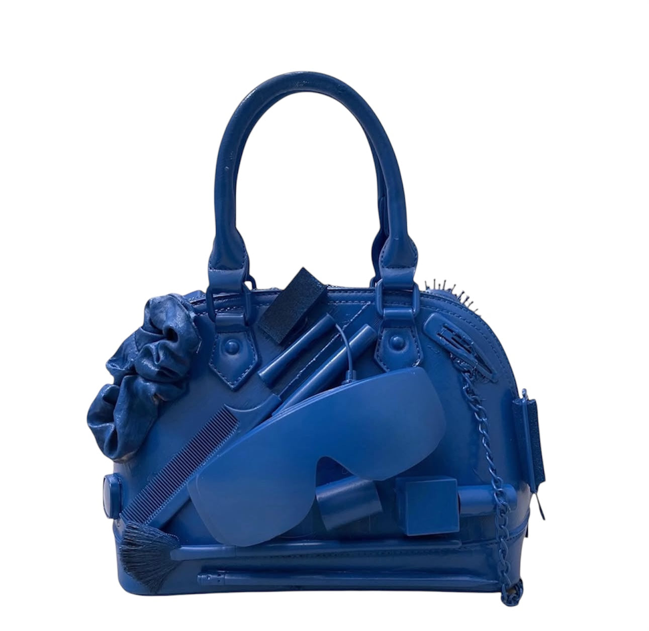 CLUTTER COUTURE +
