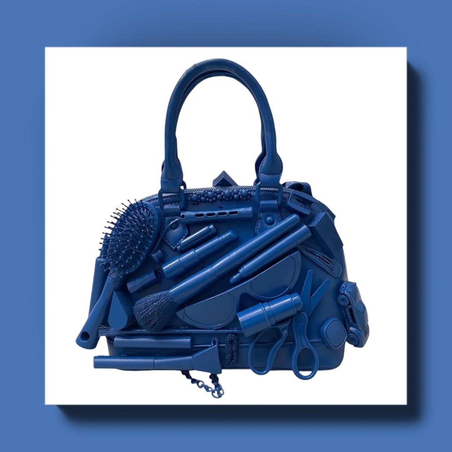 CLUTTER COUTURE +